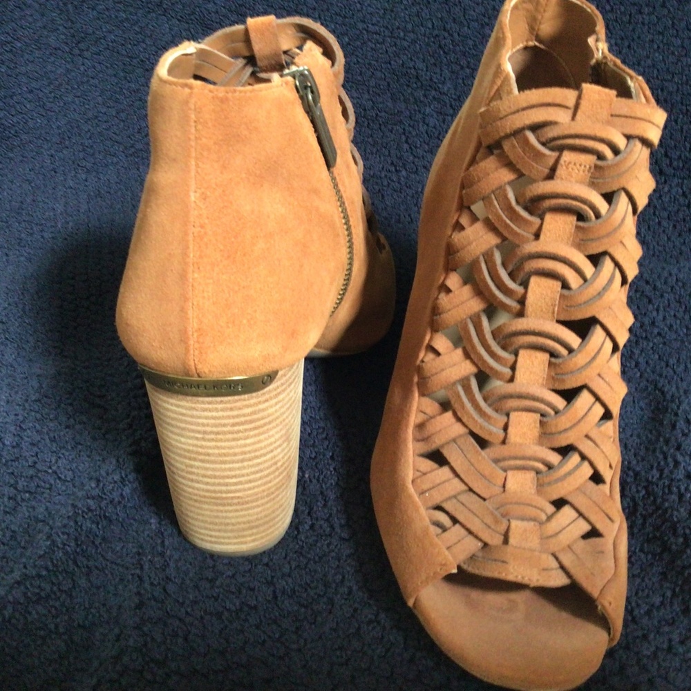 Michael Kirsten suede bootie